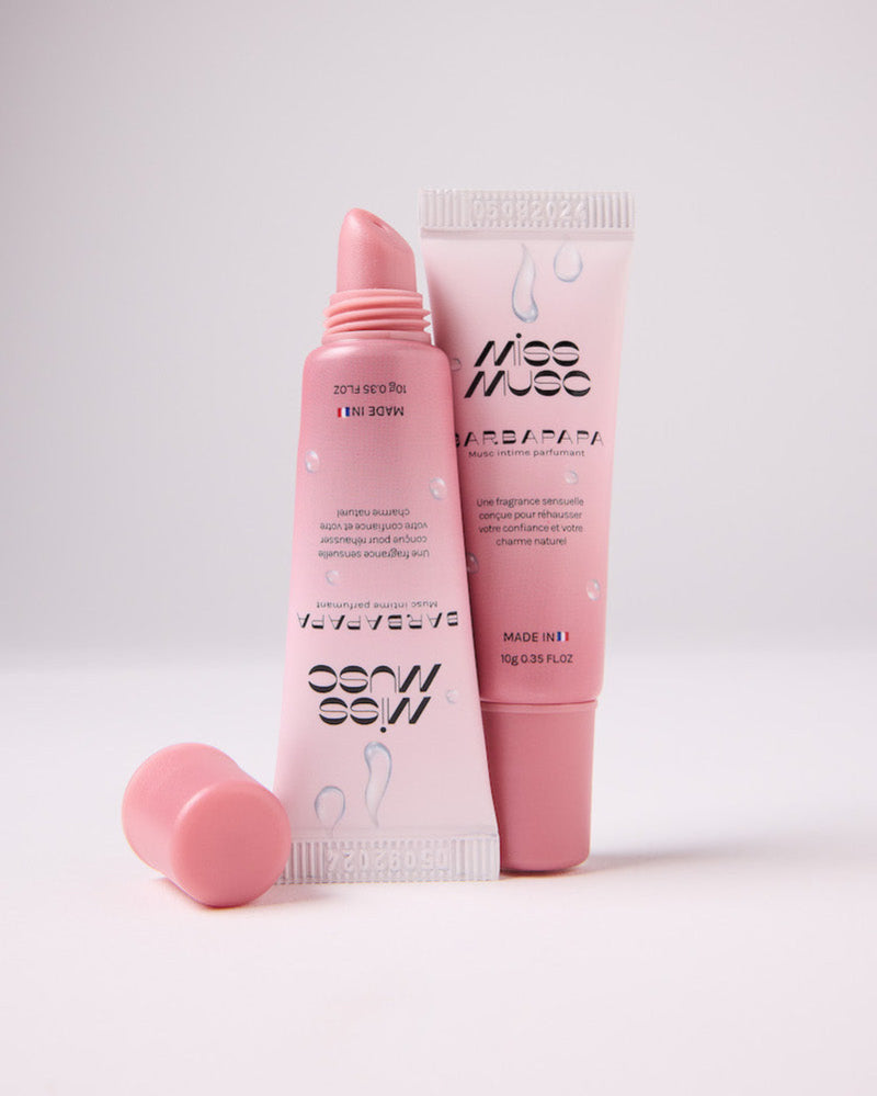 Découvre le Musc Tahara Intime Barbe à Papa, un parfum gourmand qui apporte une touche ludique et sucrée à ton quotidien.