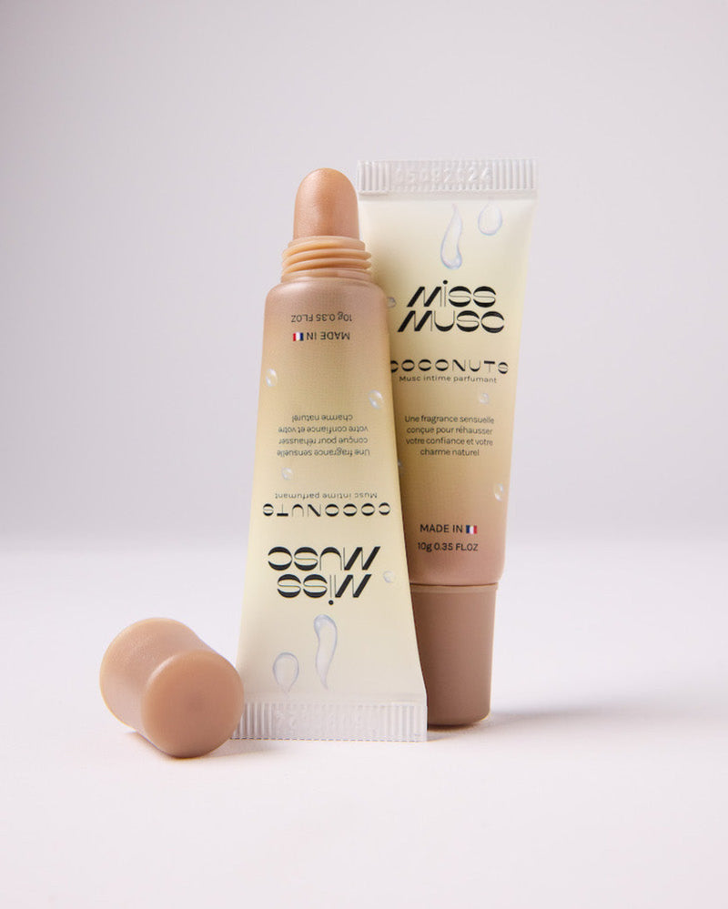 le musc tahara intime coco fruits rouges a un embout précis permet une application facile et hygiénique, idéal pour déposer quelques gouttes de musc tahara intime en toute simplicité.