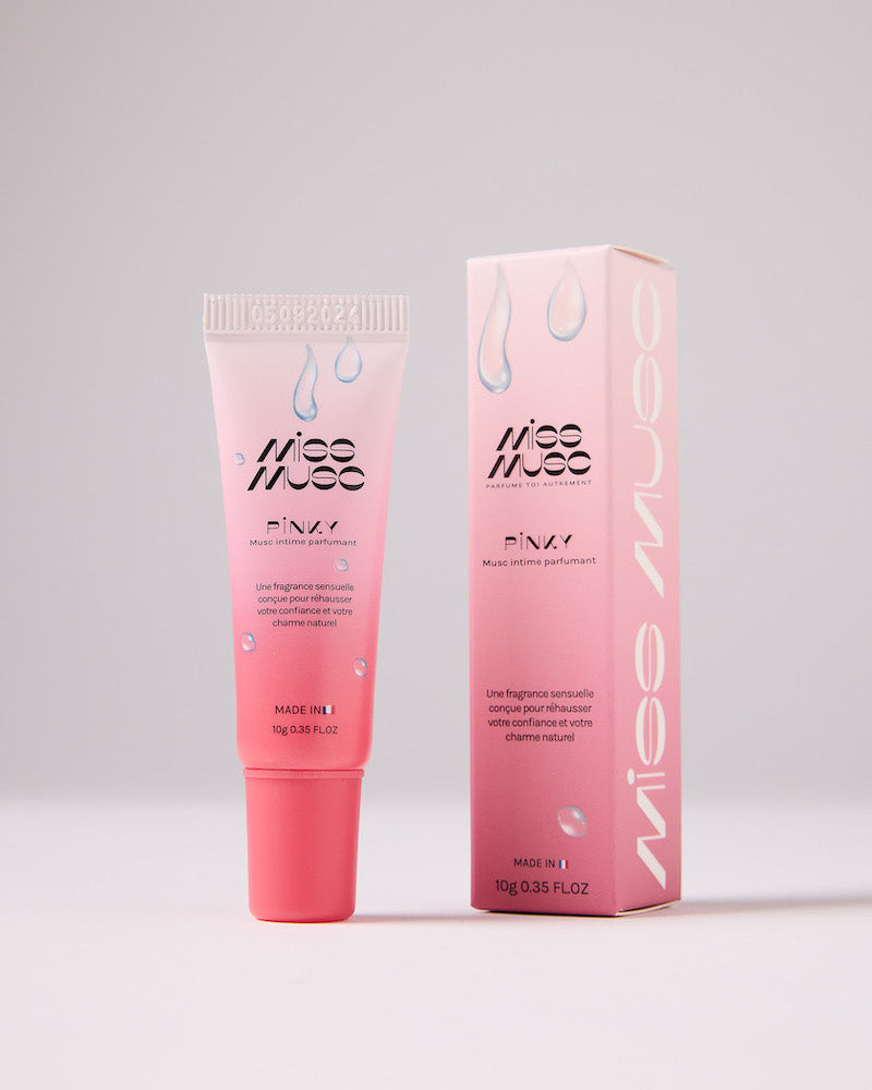 Musc tahara intime à la Rose de Mai de Miss Musc - Une fragrance florale envoûtante qui évoque la beauté des roses fraîches et délicates.