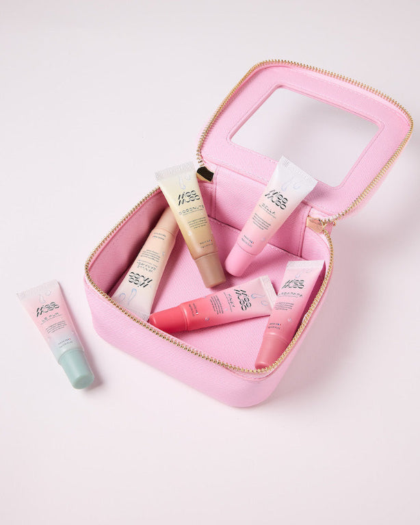 Coffret cadeau de muscs tahara intimes - Un cadeau parfait à offrir ou à s’offrir, incluant une trousse élégante pour transporter tes parfums partout.